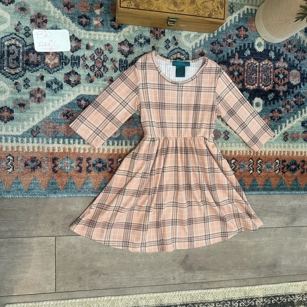 Boutique Emma & Elsa Plaid Dress 4T Toddler Girl Like New Cottage Buttery Soft